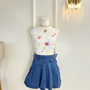 Cute Pleated Skirt (Thrifted)