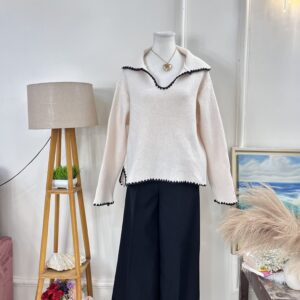 White Collar Neck Pullover