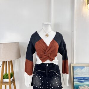 Twisted Crop Pullover