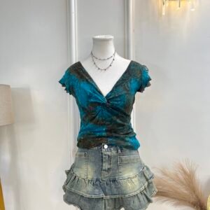 Front Twisted Top