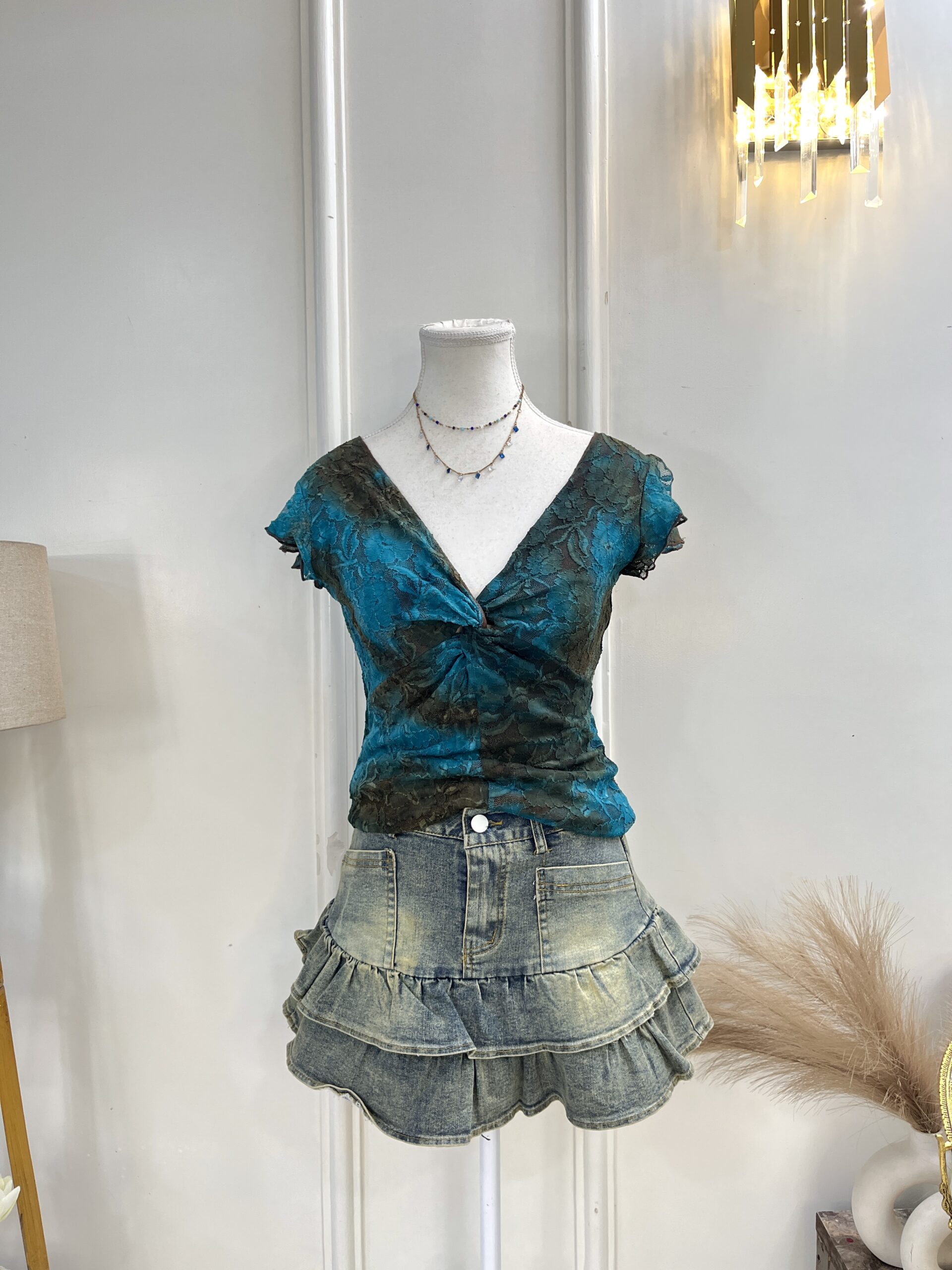 Front Twisted Top